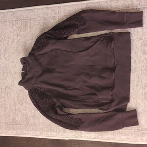 Lululemon Floral Flock Pullover velvet Black Cherry